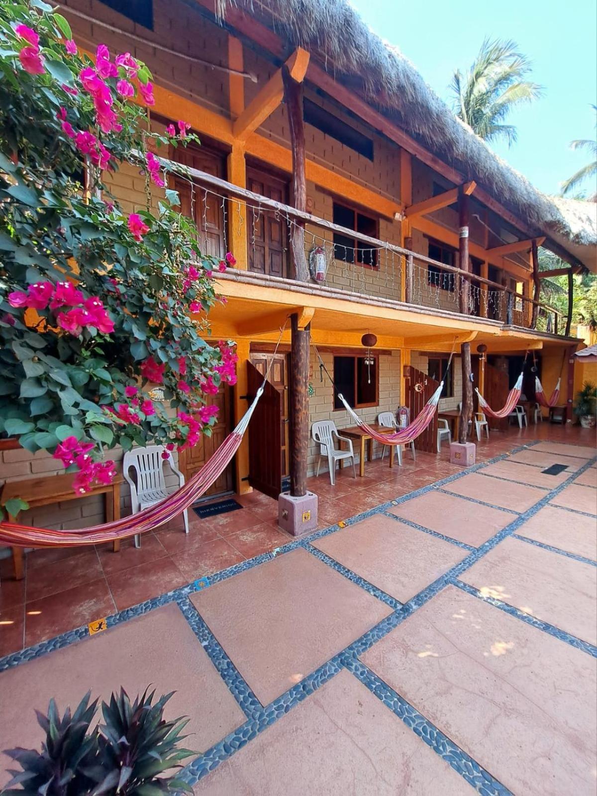 Hotelito Swiss Oasis, Playa Zicatela - Adults Only - No Groups - Kitchen Puerto Escondido  Exterior photo